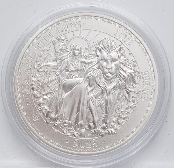 St. Helena 1 Pfund 2023 - Una & Lion* 1 oz.