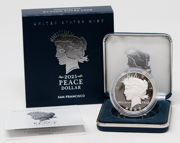 USA 2025 Peace Silver Dollar Proof – Silbermünze mit Liberty-Porträt vorn und sitzendem Adler mit Olivenzweig rückseitig – Verpackung mit blauer Box und Echtheitszertifikat.